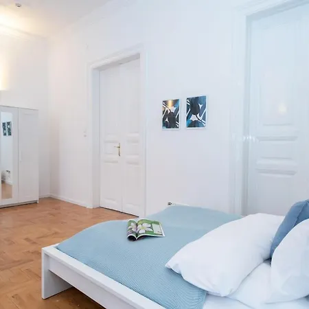 New Trendy At The Perfect Location Appartamento *